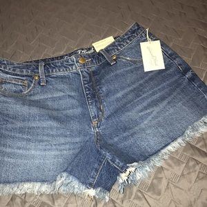 NEW universal thread size 10/30R high rise shorts